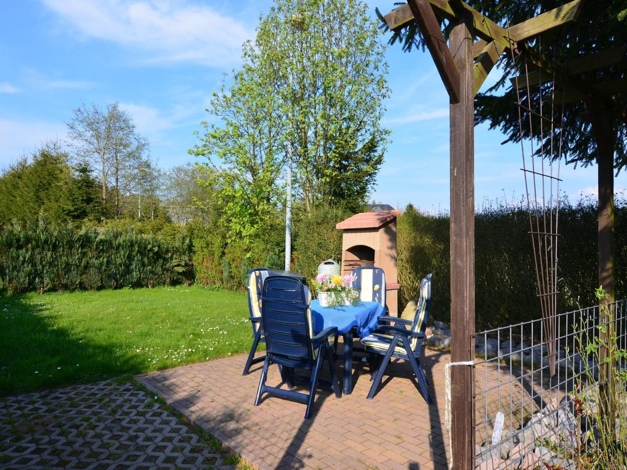 Holiday Home In Neustadt Am Rennsteig With Pond Экстерьер фото