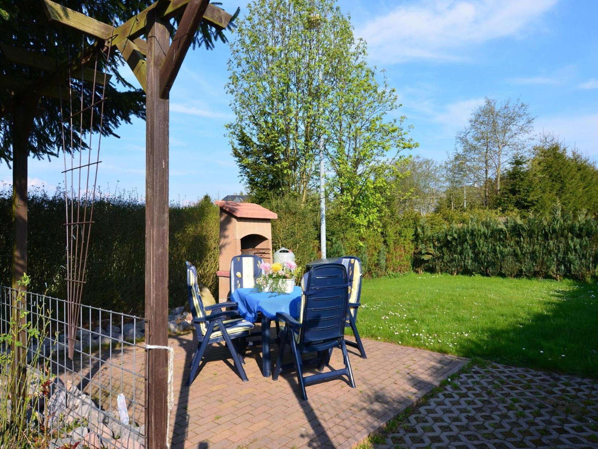 Holiday Home In Neustadt Am Rennsteig With Pond Экстерьер фото